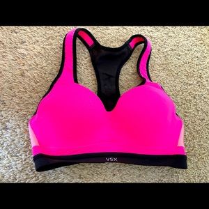 Vsx sports bra Victoria’s Secret